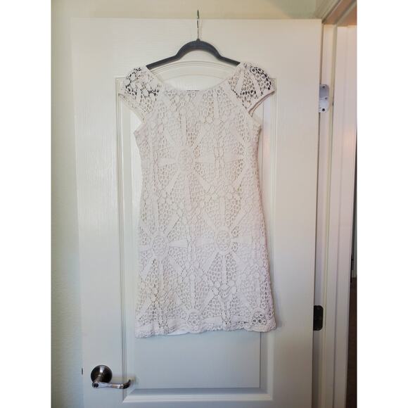 Trina Turk White Crochet Romantic Cap Sleeve Sheath Mini Dress, Women's Size 4 - Picture 7 of 10
